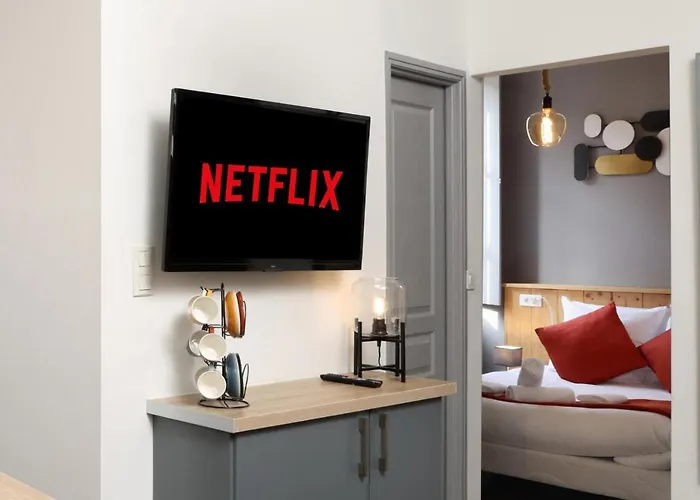 N2 Des Etudes Cosy Hypercentre Wifi Conciergeriedamecarcas قرقشونه